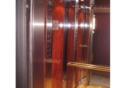 Hydraulic lifts