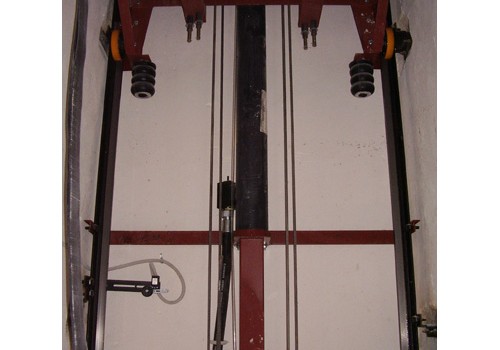 Hydraulic lifts